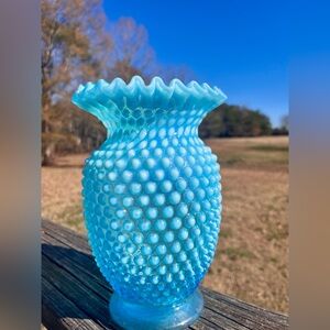 Vintage Fenton Blue Hobnail Vase • Blue Opalescent Vase • Ruffle edge